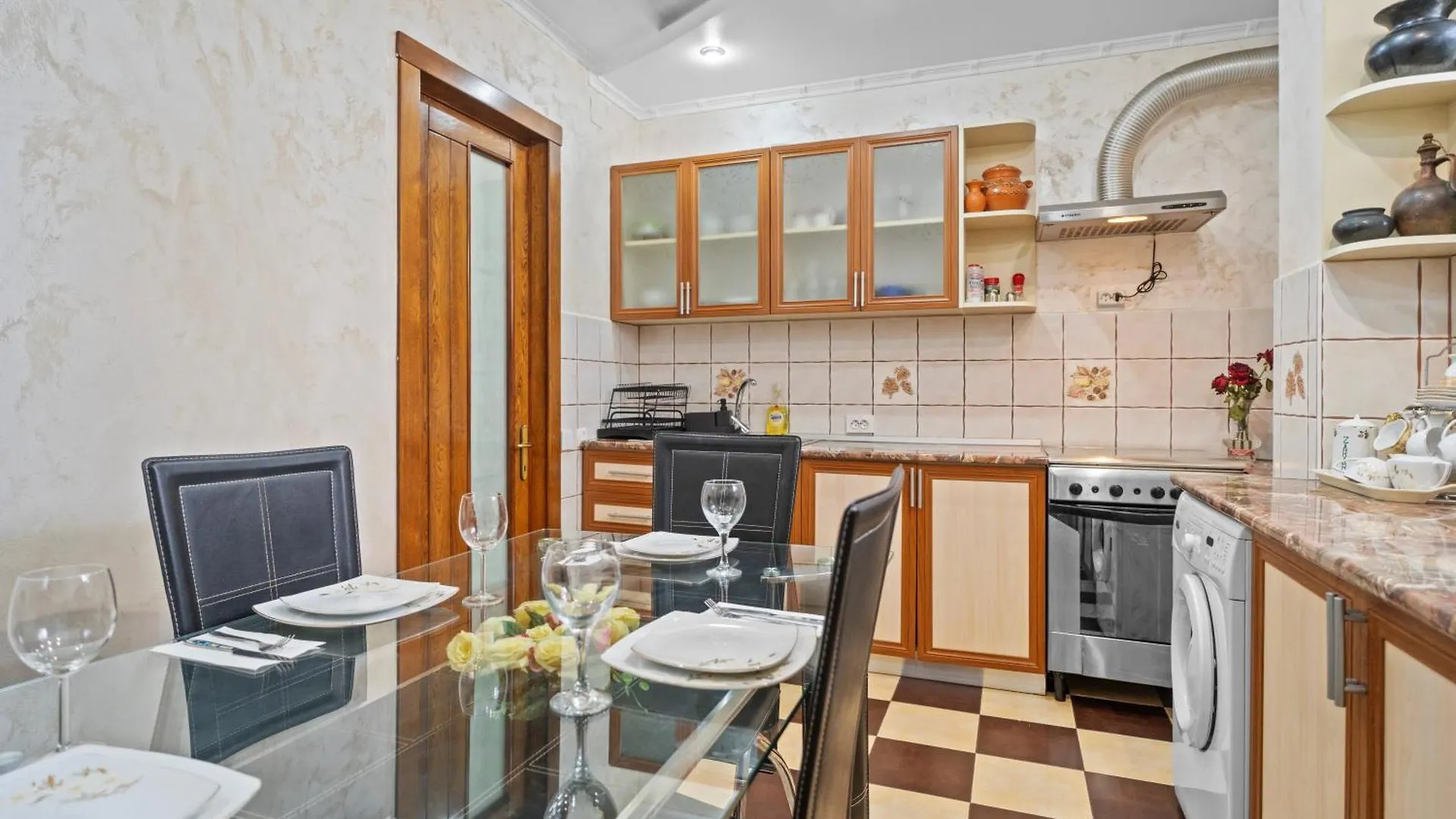 High-End 3Br Apartment - Private Garden, Terrace & Bbq Bucharest 0*,  Romania