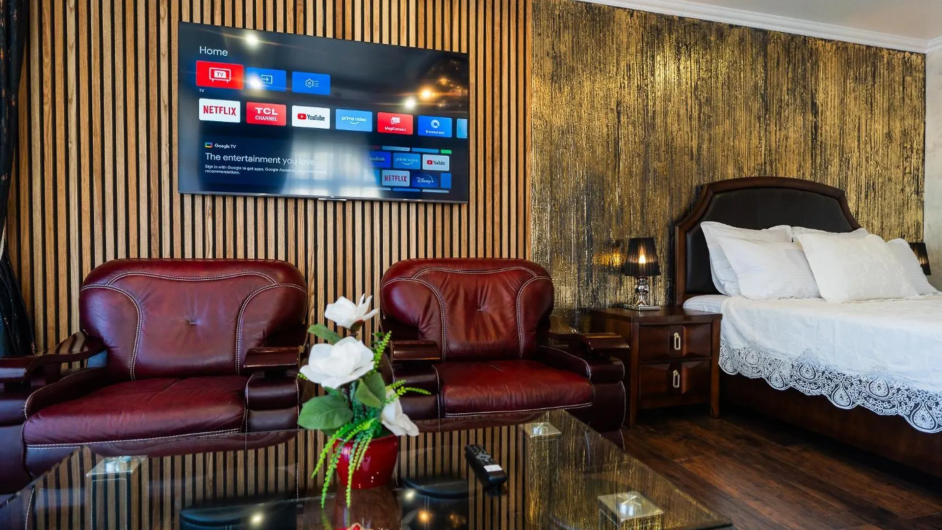 High-End 3Br Apartment - Private Garden, Terrace & Bbq Bucureşti